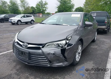 2015 Toyota Camry Le из США, поврежденный, VIN 4T4BF1FK6FR511849